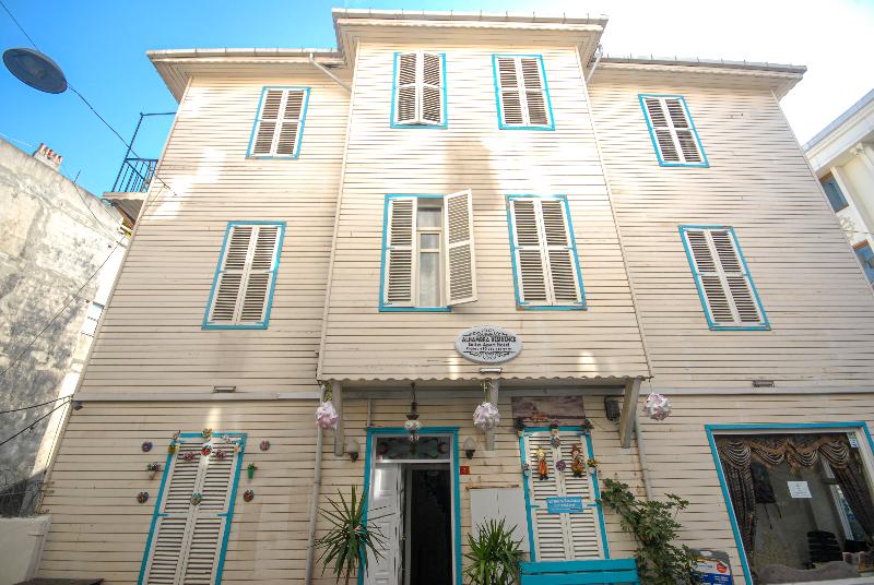 Alhambra Apart Hotel - Genel