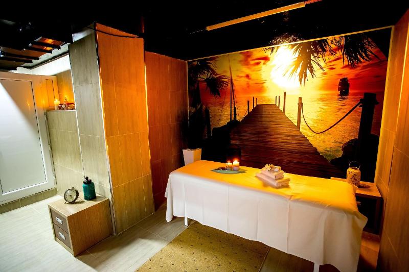 West Shine Hotel - Aktivite