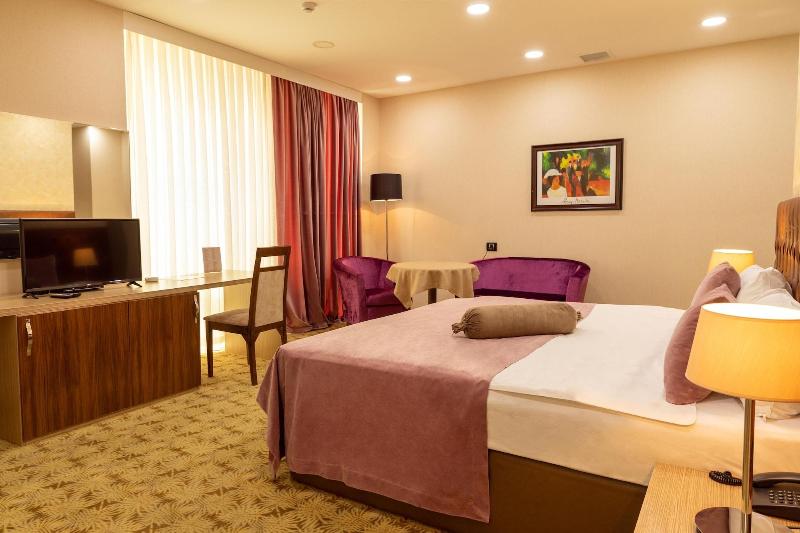 West Shine Hotel - Oda