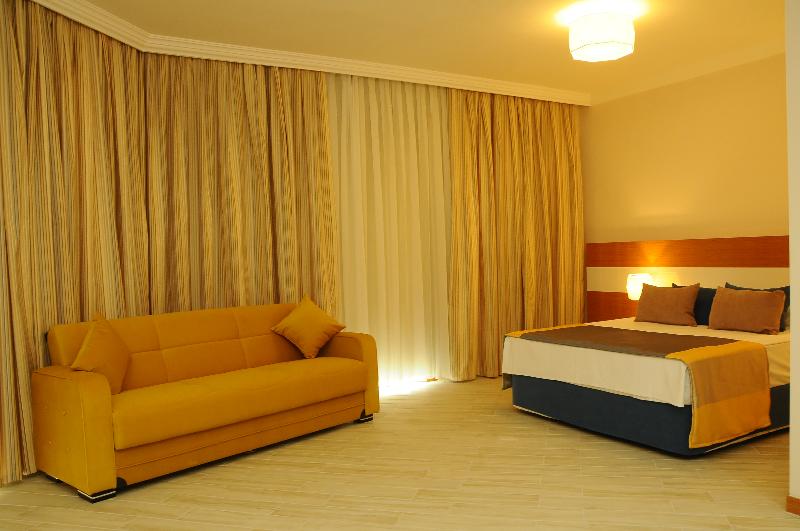 Side Legend Hotel - Oda