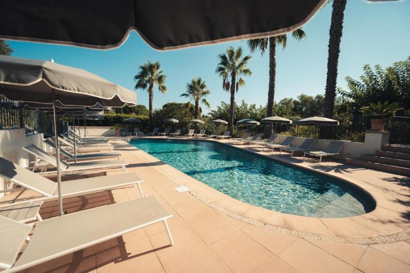 Hotel Le Catalogne - Havuz