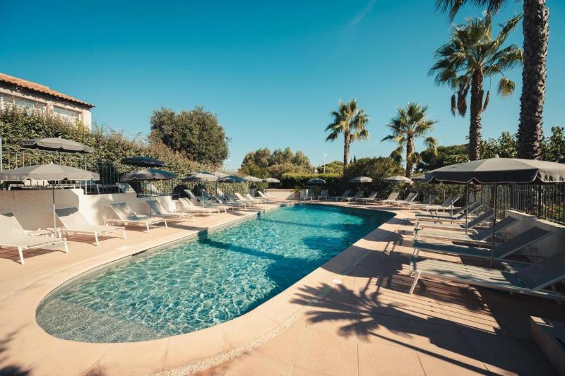 Hotel Le Catalogne - Havuz
