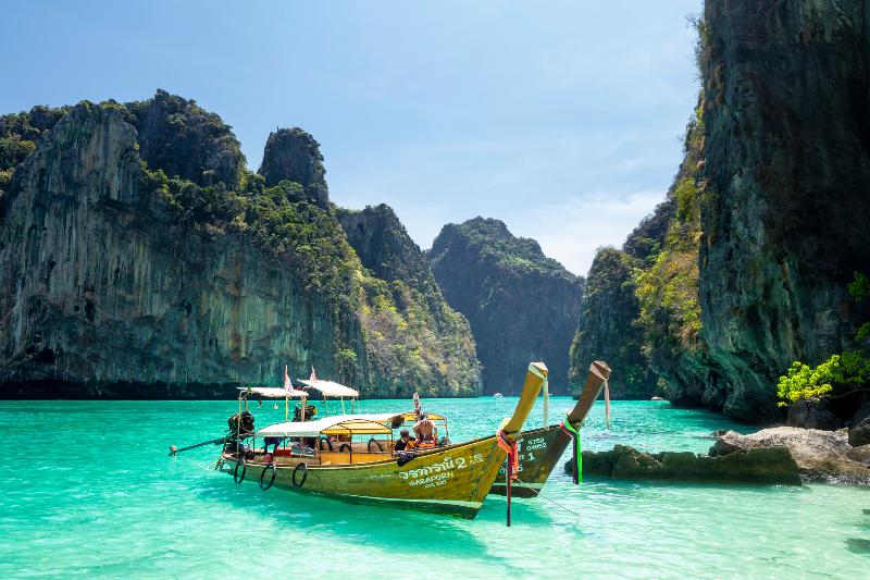 Phi Phi Coco Beach Resort - Plaj