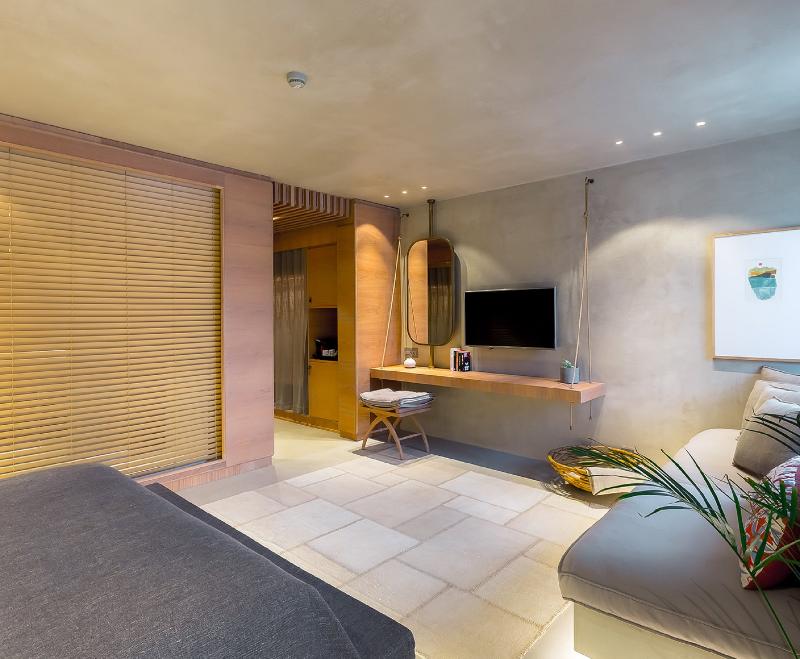Omm Inn Hotel - Oda