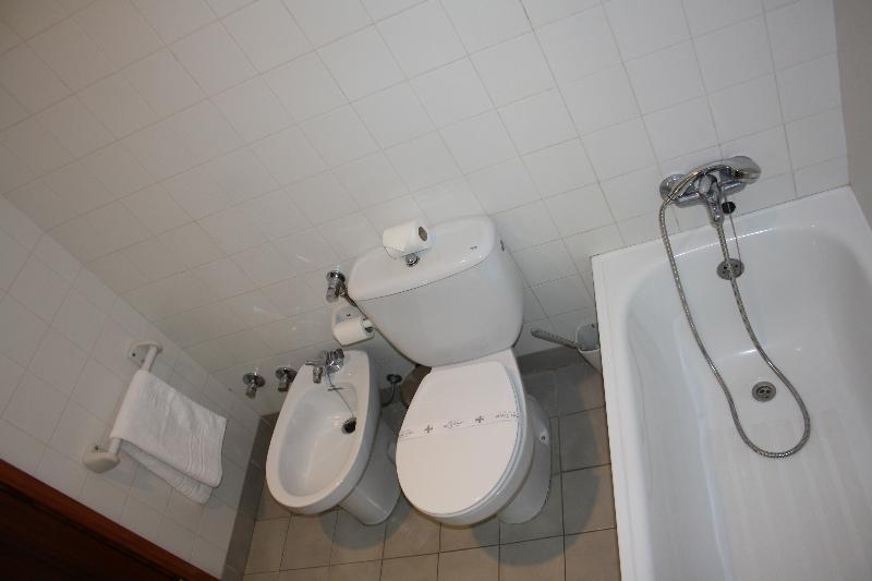 Flag Hotel Santarém - Oda