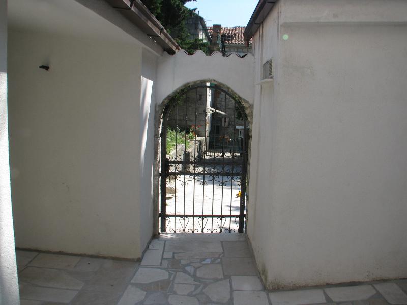 Split Center Suites - Lobi
