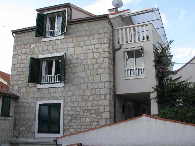 Split Center Suites - Genel