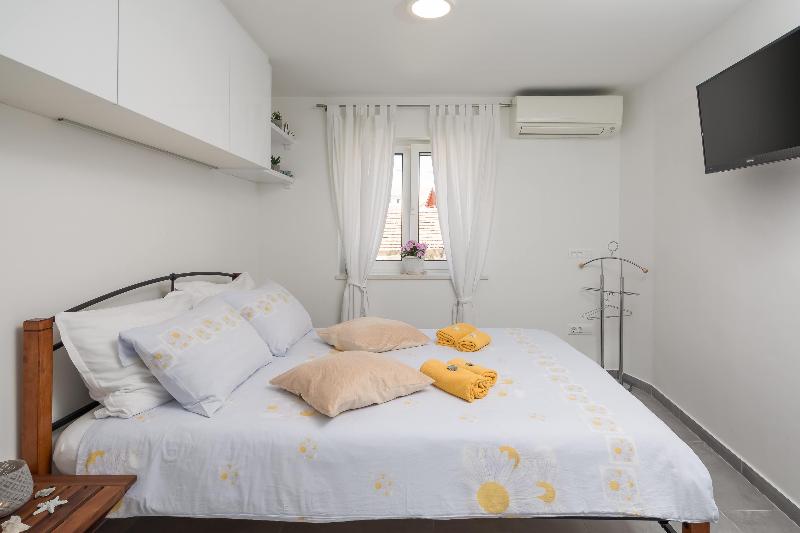 Split Center Suites - Oda