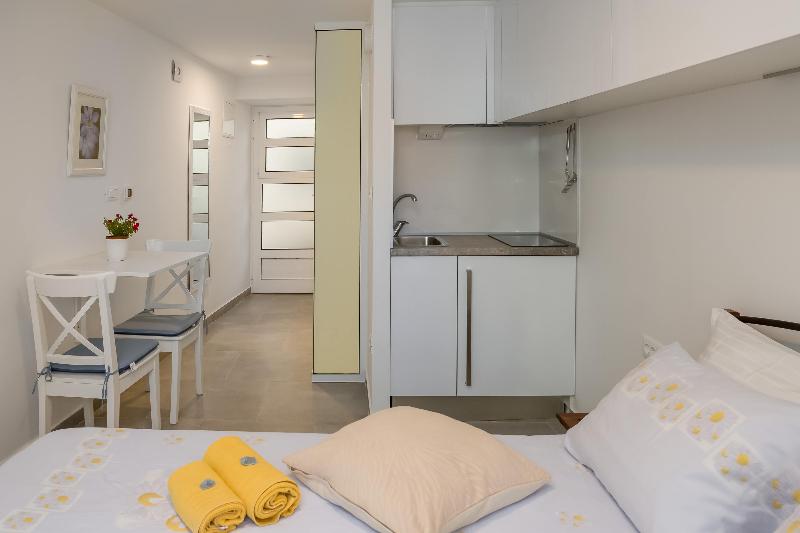 Split Center Suites - Oda