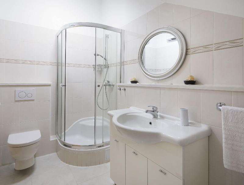 Split Center Suites - Oda