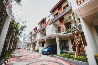 RedDoorz Premium near Ragunan Zoo 2 otel fotoğrafı