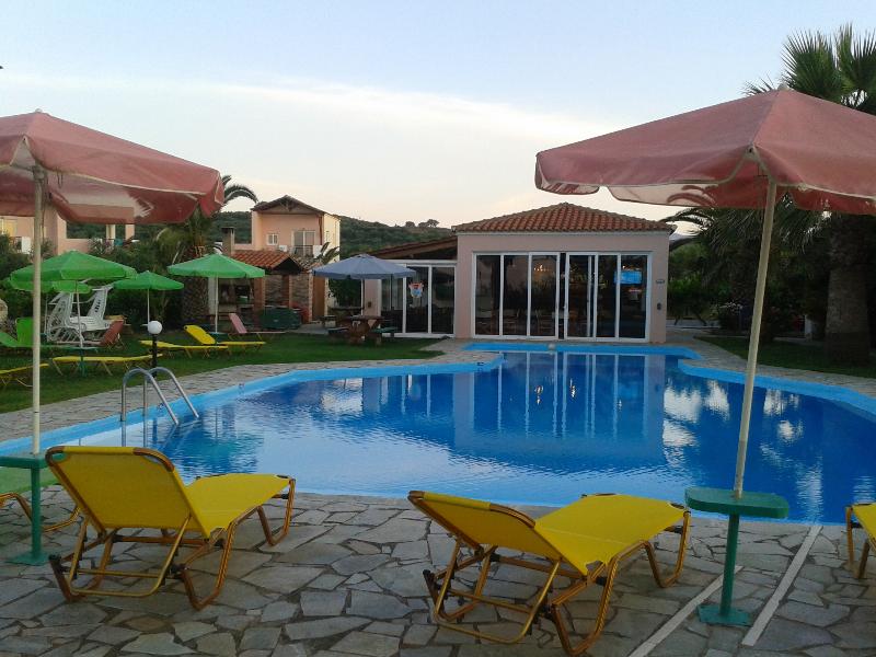 Pardalakis Studios - Havuz