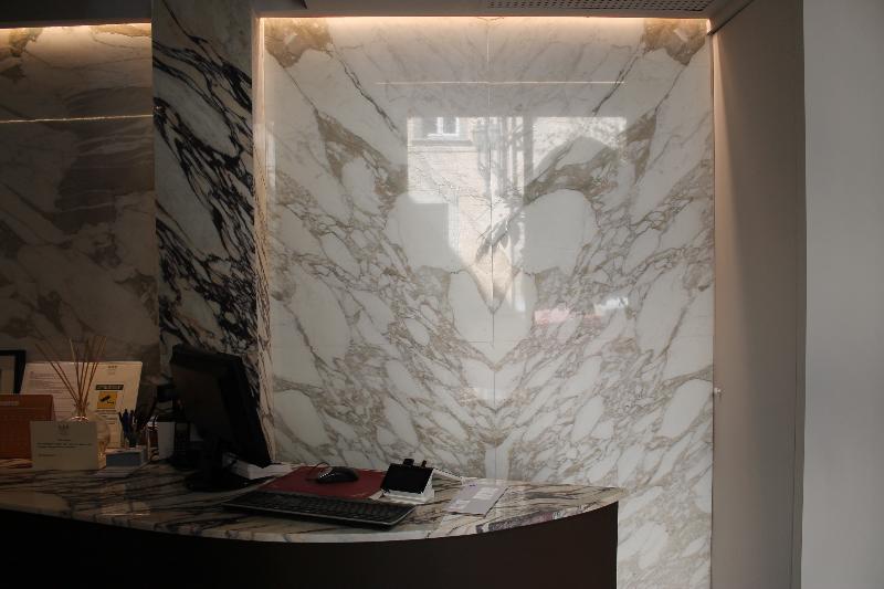 Donati Luxury Tower - Lobi