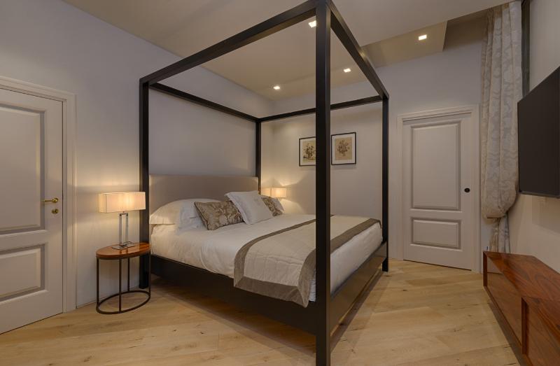 Donati Luxury Tower - Oda