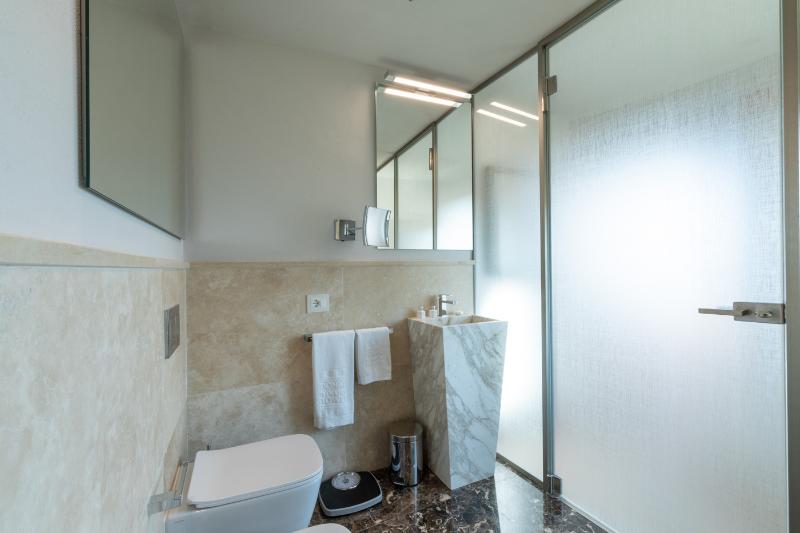 Donati Luxury Tower - Oda