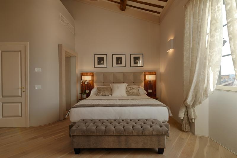 Donati Luxury Tower - Oda
