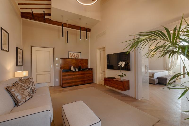 Donati Luxury Tower - Oda