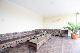 RedDoorz Plus near Stadion Mandala Krida fotoÄŸrafÄ±