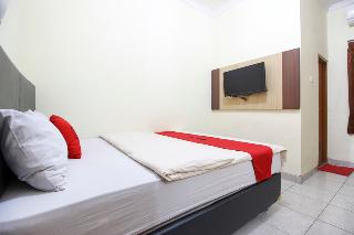 RedDoorz Plus near Stadion Mandala Krida fotoÄŸrafÄ±
