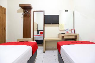 RedDoorz Plus near Stadion Mandala Krida fotoÄŸrafÄ±