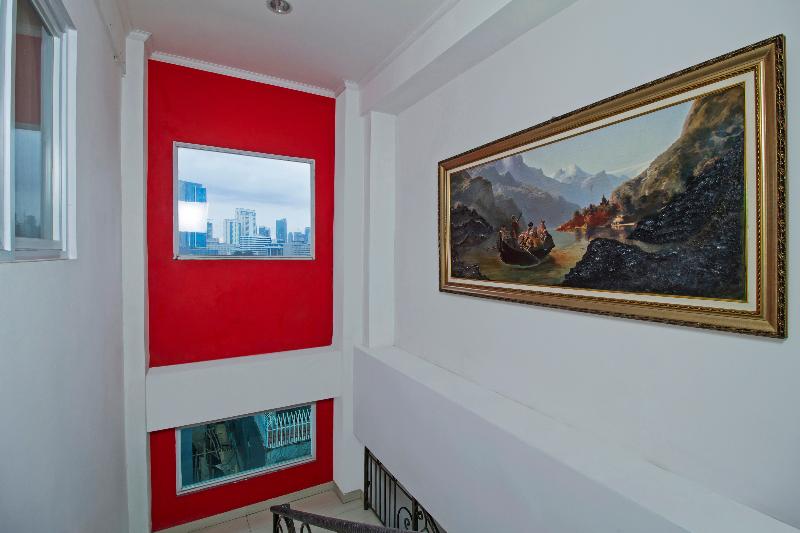 RedDoorz Plus @ Guntur Raya Setiabudi - Lobi