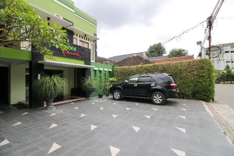 RedDoorz Plus @ Taman Siswa 2 - Lobi