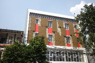 RedDoorz Plus near Mall Ciputra Jakarta otel fotoğrafı