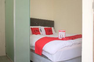 RedDoorz Plus near Mall Ciputra Jakarta fotoÄŸrafÄ±