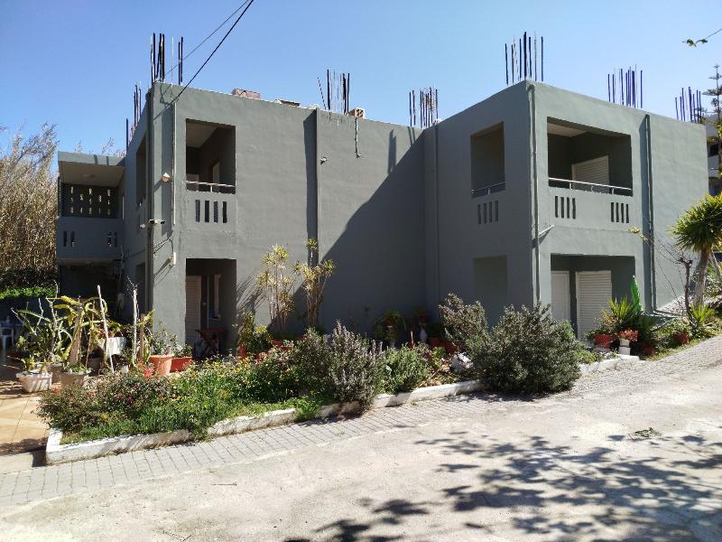 Zinovia Apartments - Genel