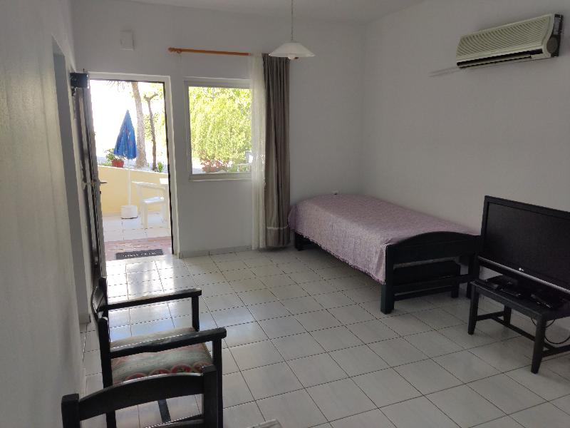 Zinovia Apartments - Oda