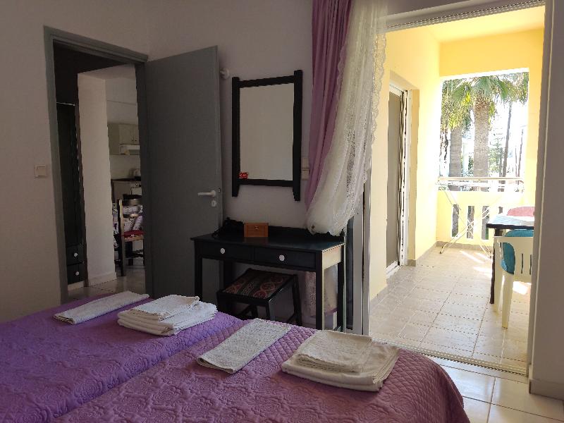 Zinovia Apartments - Oda