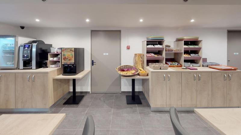 Kyriad Direct Lille Est - Stade Pierre Mauroy - Restoran