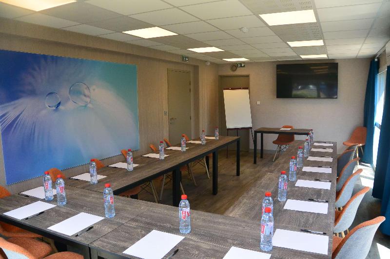 Kyriad Direct Tours Sud - Chambray Les Tours - Toplantı