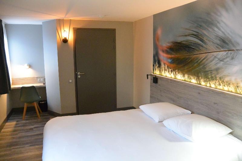 Kyriad Direct Tours Sud - Chambray Les Tours - Oda