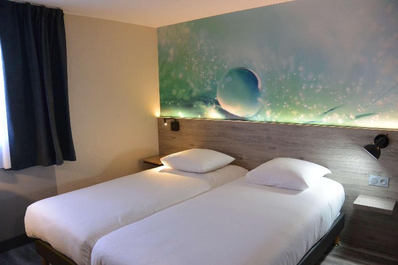 Kyriad Direct Tours Sud - Chambray Les Tours - Oda