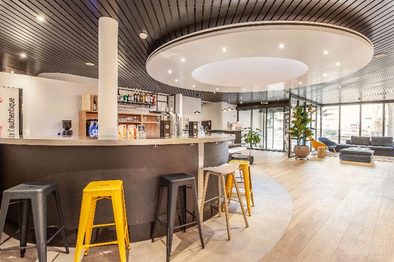 Campanile Martigny - Bar