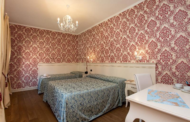 Charming Palace Santa Fosca - Oda