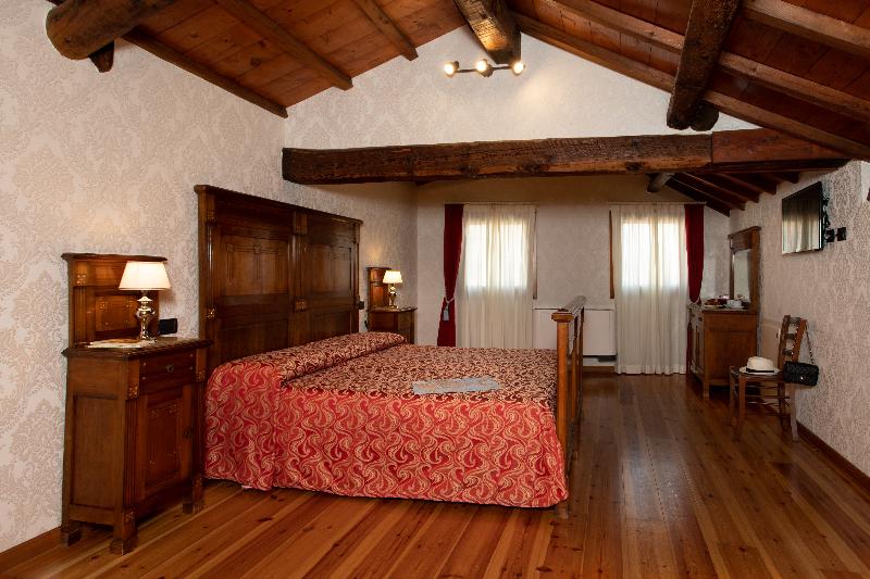 Charming Palace Santa Fosca - Oda