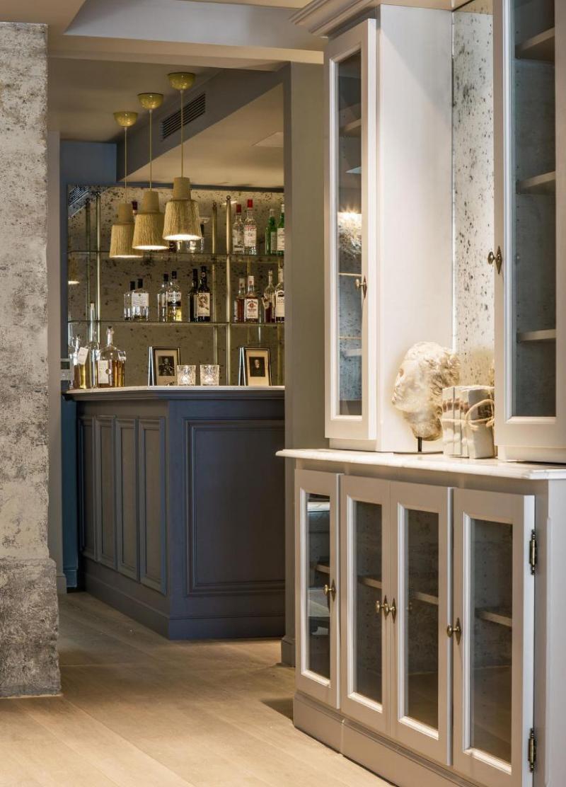 Charles V - Bar