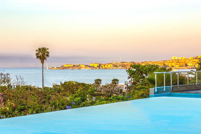Residence Ajaccio Amiraute - Havuz
