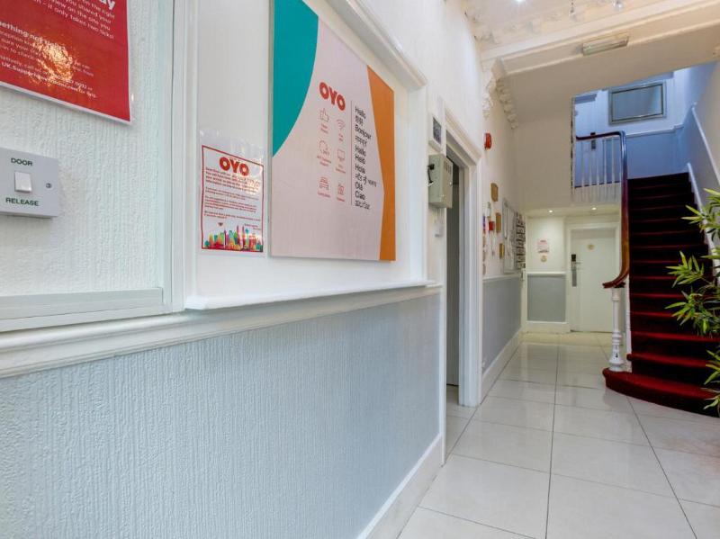 Sino Hotel - SELF CHECK IN - Lobi