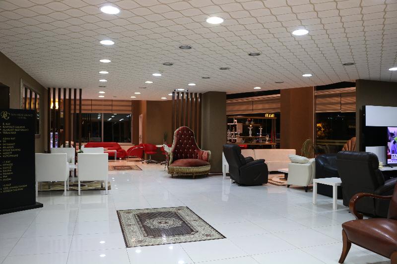 Business Grand Hotel - Lobi