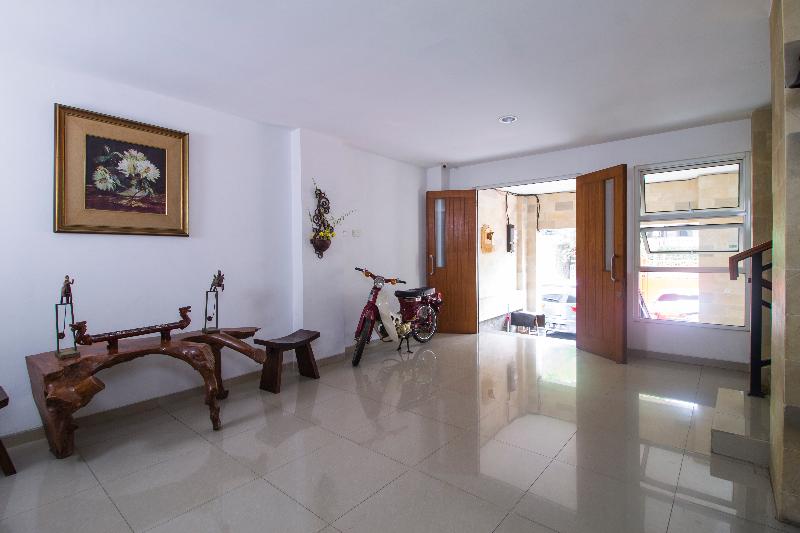 RedDoorz near Cilandak Town Square - Lobi