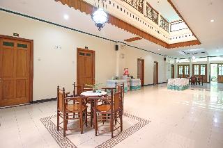 RedDoorz near XT Square Yogyakarta fotoÄŸrafÄ±