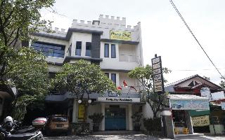 RedDoorz Plus near Universitas Indonesia fotoÄŸrafÄ±