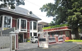 RedDoorz Premium near RS Pondok Indah La Maison fotoÄŸrafÄ±