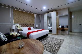 RedDoorz Premium near RS Pondok Indah La Maison fotoÄŸrafÄ±