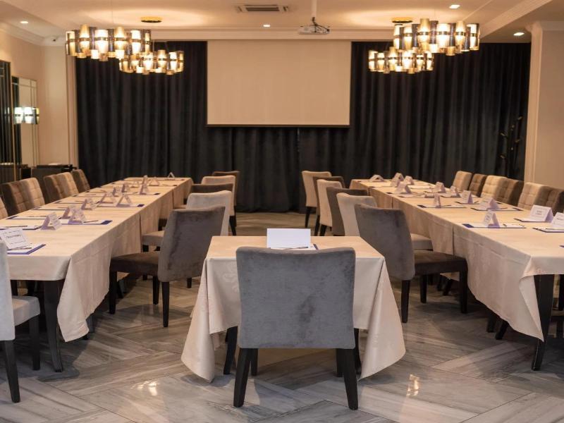 Nora Prestige Timisoara - Toplantı