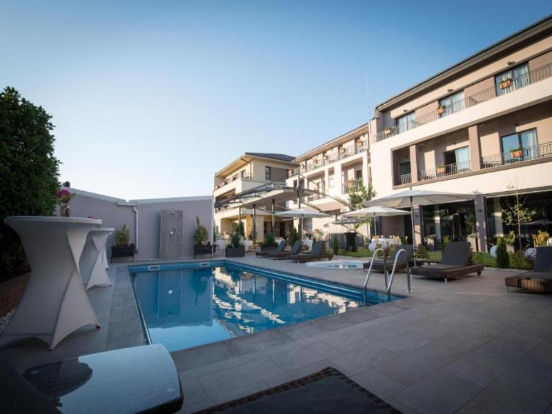 Nora Prestige Timisoara - Havuz