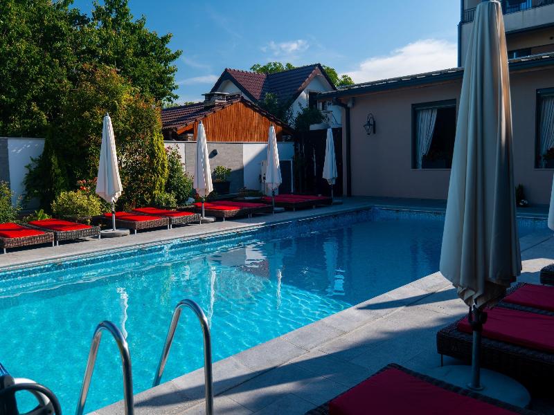 Nora Prestige Timisoara - Havuz